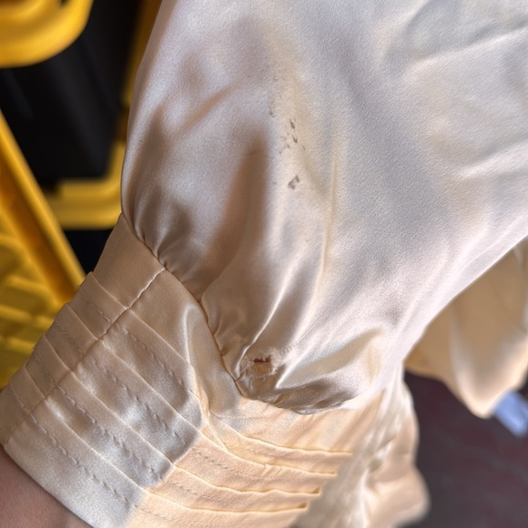 NWOT Nanette Lepore pintuck postercard crème silk blouse - Picture 8 of 8